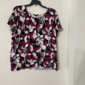 Roz & Ali Burgundy Floral Short Sleeve Top